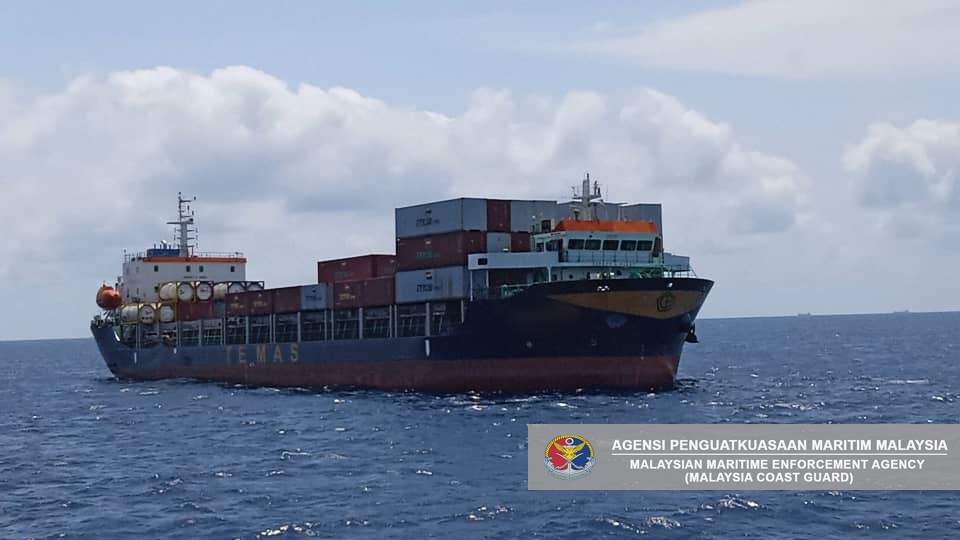 Malaysia Arrests Tanker and Boxship for Illegal Anchoring