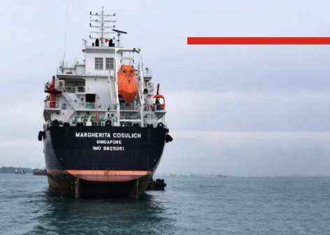 Fratelli Cosulich Adds Bunker Barge in Singapore