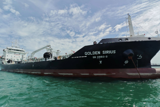 Golden Island Supplies B100 Biofuel to Maersk Ships in Singapore