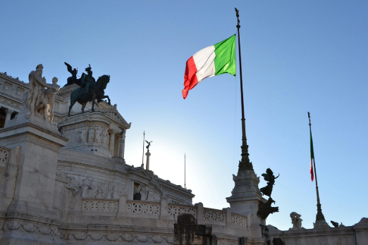 Italy Issues First National Guidelines for LNG Ship-to-Ship Bunkering