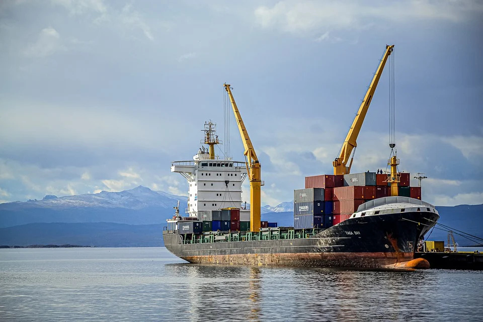Environmentalist Sees Flood of Shipping Decarbonisation Proposals On the Way
