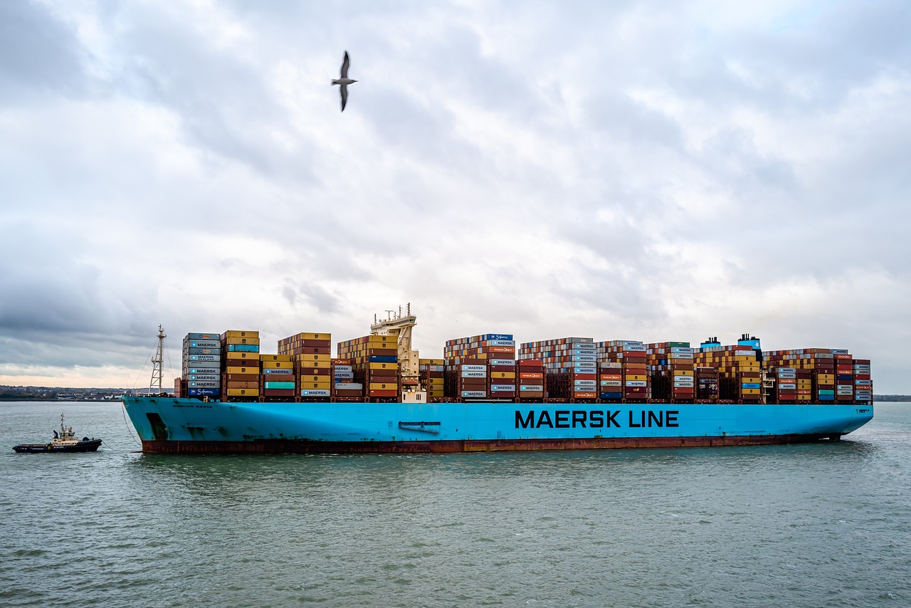 Maersk Ships Dodging Suez to Bunker at Start and End of Voyages