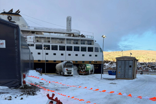 Barents NaturGass Delivers First LNG Stem to Havila Kystruten in Hammerfest