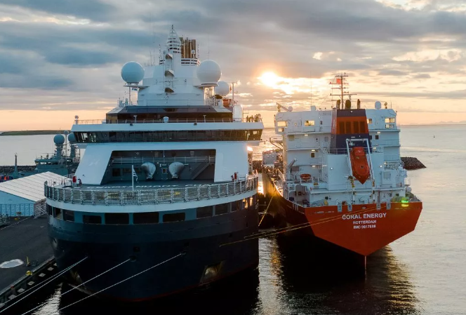 Gasum Carries Out its First LNG Bunkering in Iceland