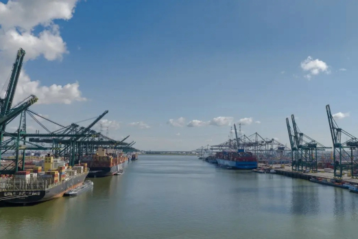 Antwerp Shipping Disrupted After Acid Leak Incident