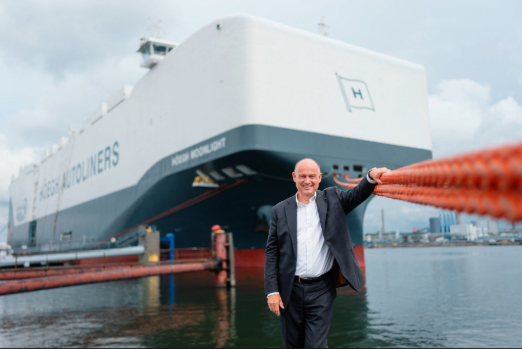 Hoegh Autoliners Orders Six Additional LNG Dual-Fuel Vessels