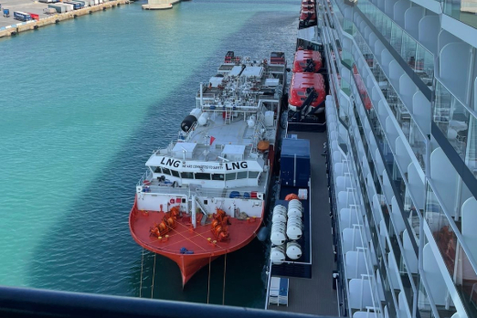 TUI Cruises Ship Takes on Bio-LNG for Second Time at Barcelona