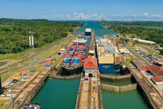 Panama Canal Postpones Planned Draft Cut for Ships at Neopanamax Locks