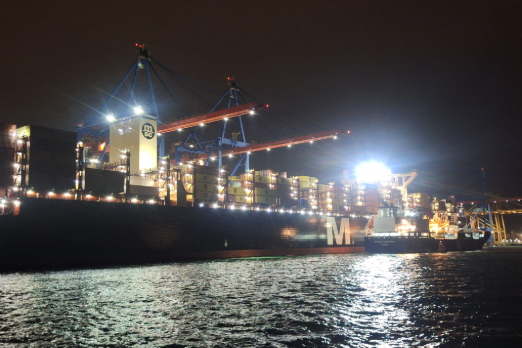 Axpo Carris Out First Ship-to-Ship LNG Bunker Supply in Spain