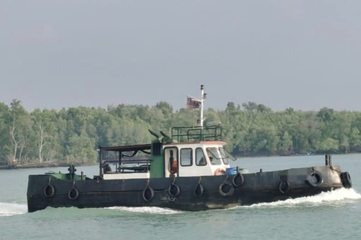 Malaysian Authority Detains Tugboat for Undocumented Diesel