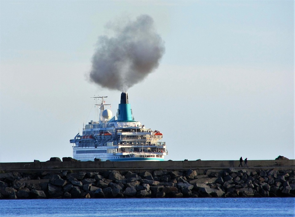 Box Shipping Company Meets 2030 CO2 Target