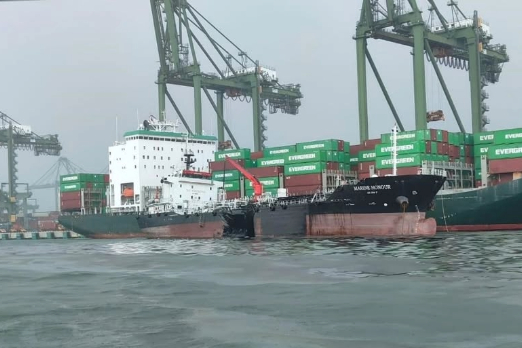 Dutch Crewmen Plead Guilty Over 2024 Singapore Bunker Spill