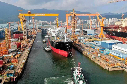 MAN Energy Solutions Clinches LNG Engine Orders from Korean Shipyard