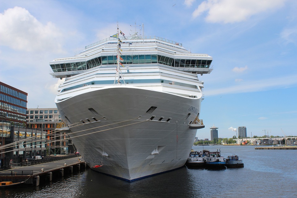 Amsterdam Calls Time on City Centre Calls by Cruise Ships