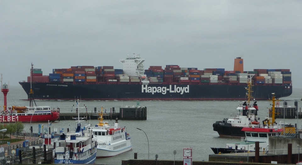 Hapag-Lloyd Earnings Gain 60.2% in 'Extraordinarily Strong' 2022