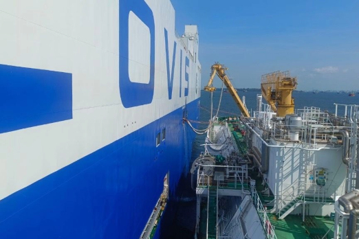 Hyundai Glovis Lifts First LNG Bunkers from Shell at Singapore