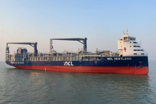 MPCC Receives Dual-Fuel Methanol Boxship