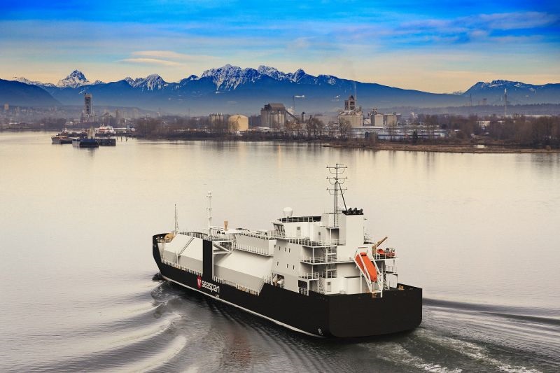 Seaspan Orders Two LNG Bunker Barges