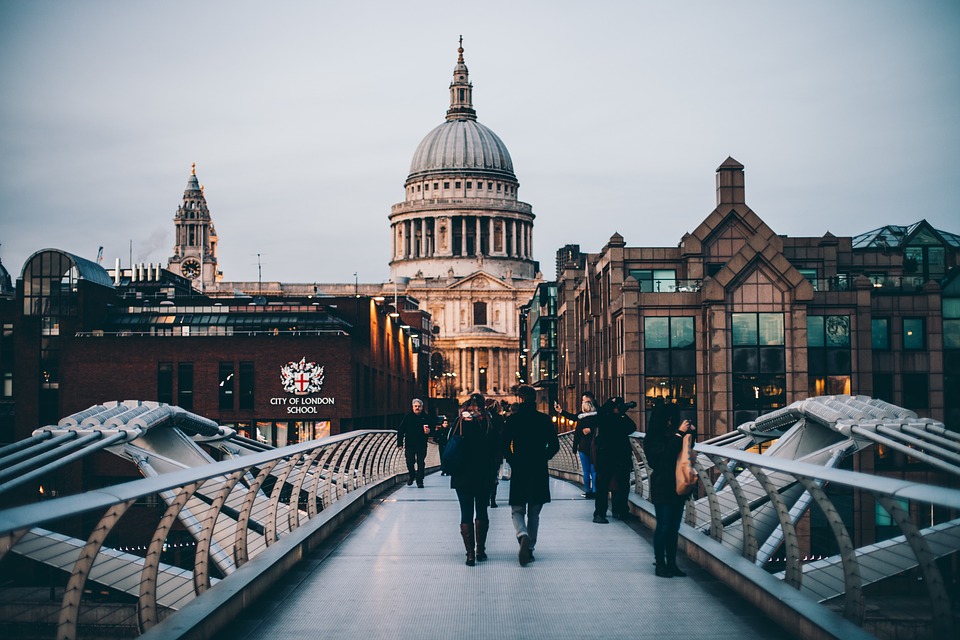 Sing Fuels Hires Senior Bunker Traders in London