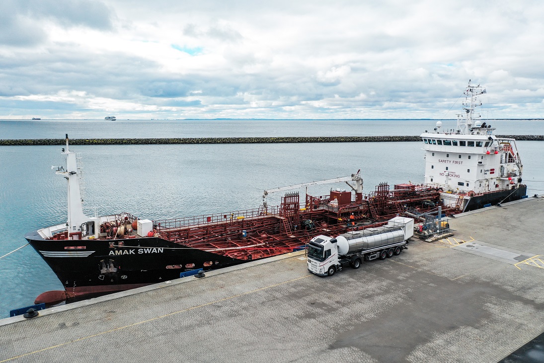 Bunker Holding Joins Alt Fuels Bandwagon With Bunker One Biofuel Offer