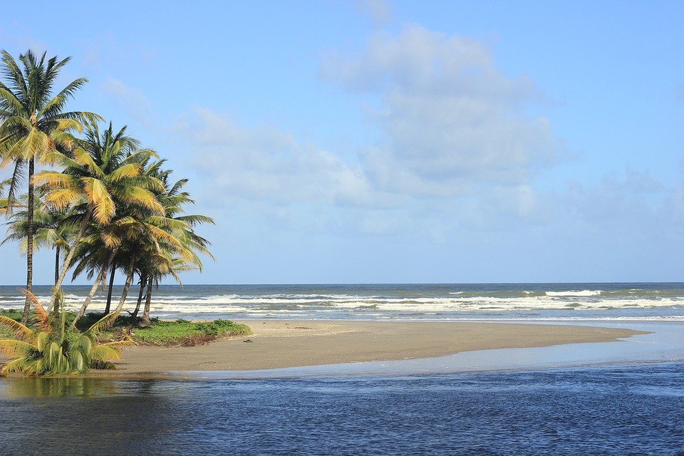 Oil Spill Threatens Trinidad & Tobago Coastline