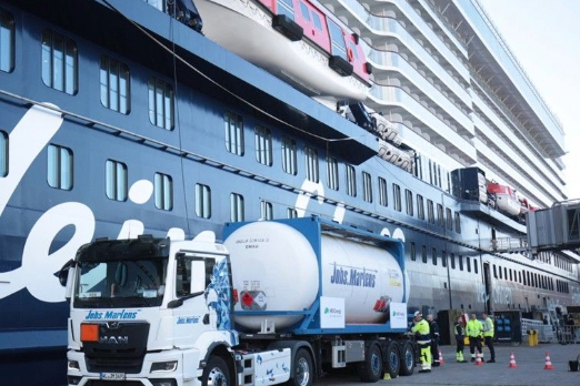 MB Energy Bunkers Cruise Ship with Methanol at Port of Kiel
