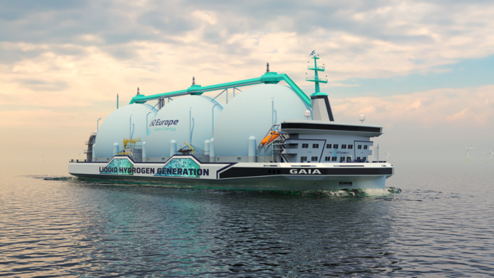 Novel Ship Design for Green Hydrogen Supply Chain