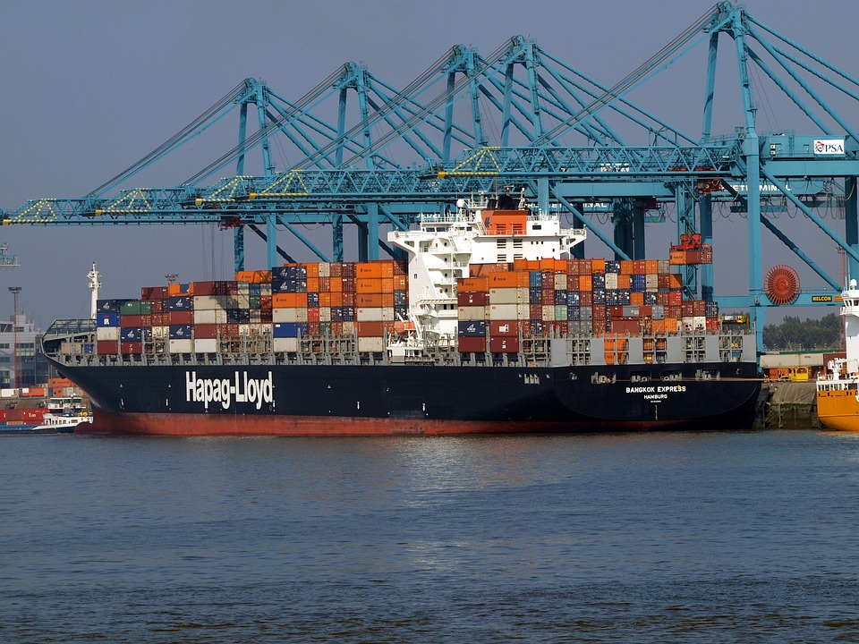 Hapag-Lloyd Hires Director of Green Fuels From Maersk