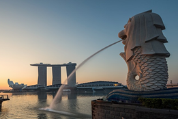 Singapore Moves Another Step Closer to its First LNG Bunker Barge