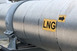 ZIM Signs $1 Billion LNG Bunker Deal with Shell