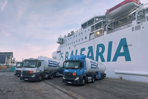 Balearia Carries Out Multiple LNG Bunkerings in Barcelona