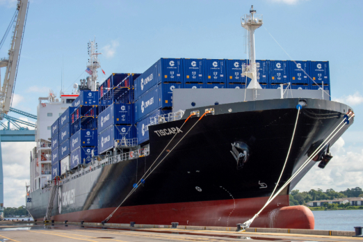 Crowley Adds New LNG-Fuelled Boxship to Its Fleet